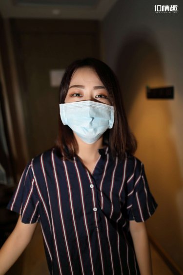 沉沦同学胯下的美妇